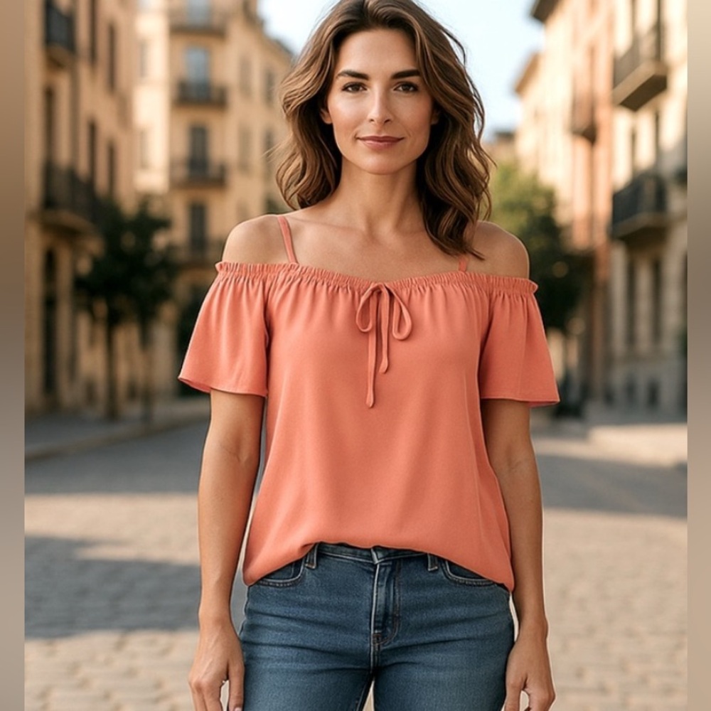 NWT DOE & RAE, Coral Cold‎  Shoulder top